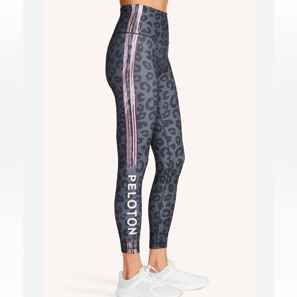 Peloton High waisted Leopard Print Leggings XS Activewear